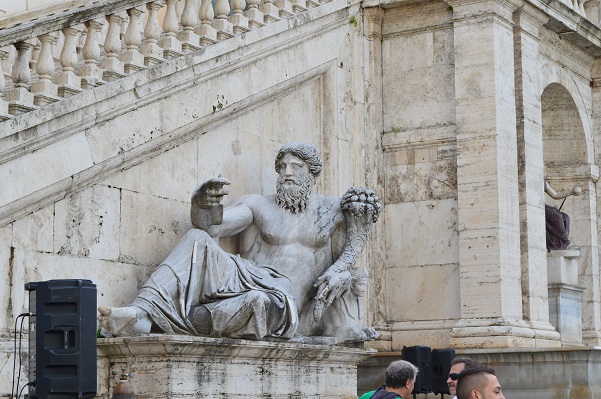 Statue on Piazza Dei Campadoglio
