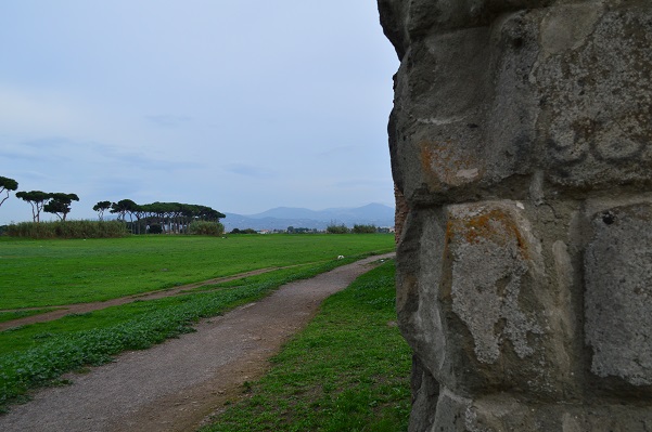 Mountains-And-Aqueducts-Rome